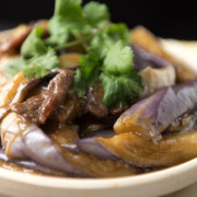 10. 红燒茄子煲 Braised Eggplant with Beef Casserole