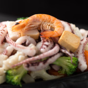 2.爆炒香辣海鮮/魷鱼 Stir Fried Seafood/Squid with Vegetables