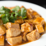 20. 麻婆豆腐 Spicy Tofu with Pork or Beef Mince